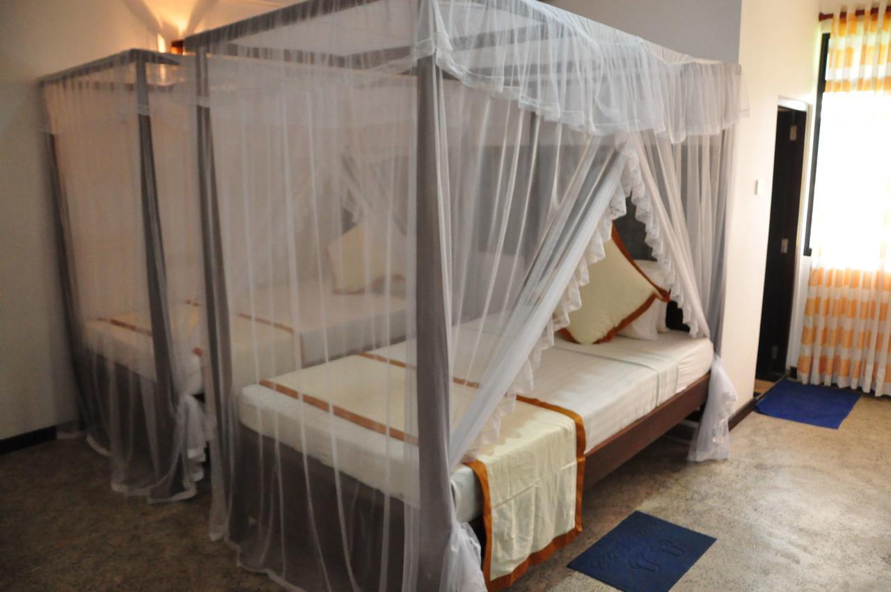 Wh Beach Resort Weligama Eksteriør billede