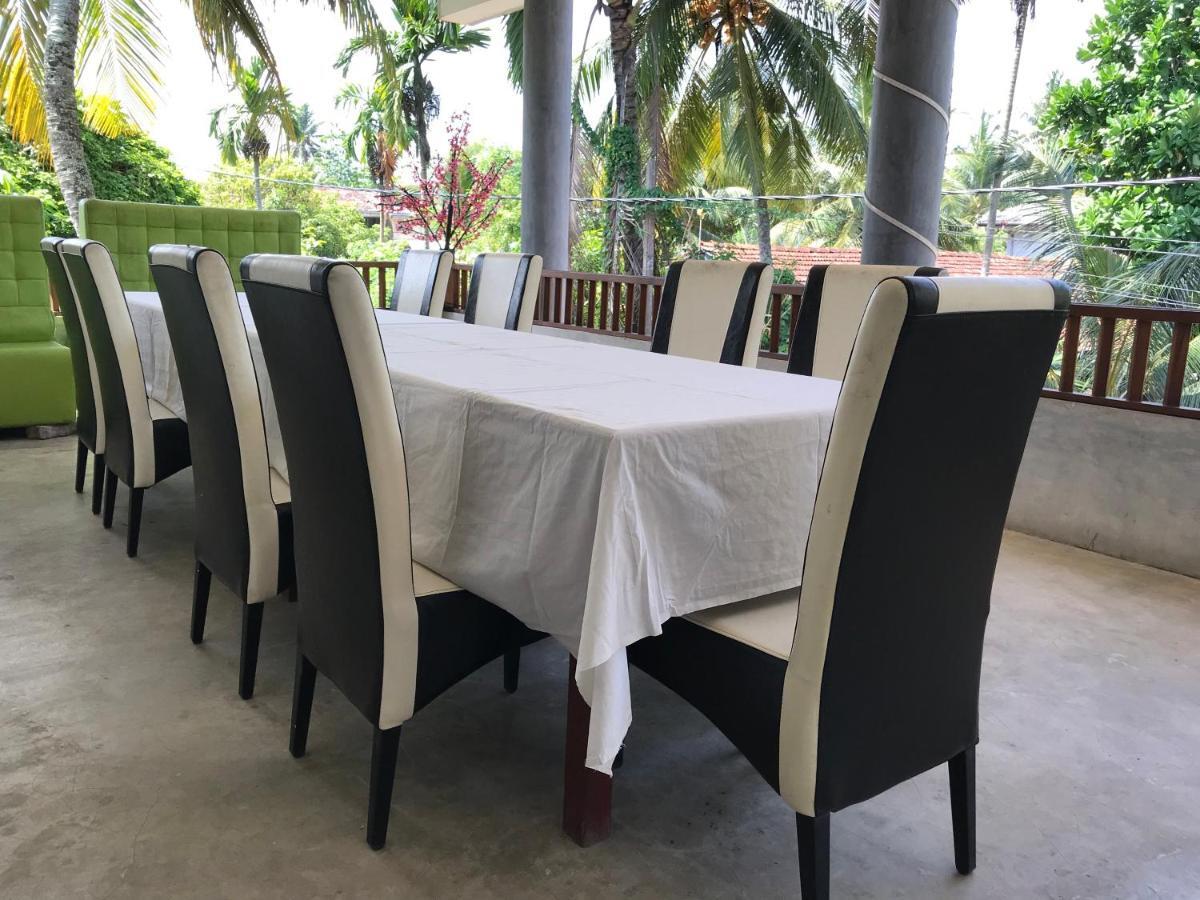 Wh Beach Resort Weligama Eksteriør billede
