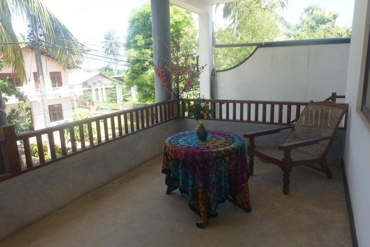Wh Beach Resort Weligama Eksteriør billede