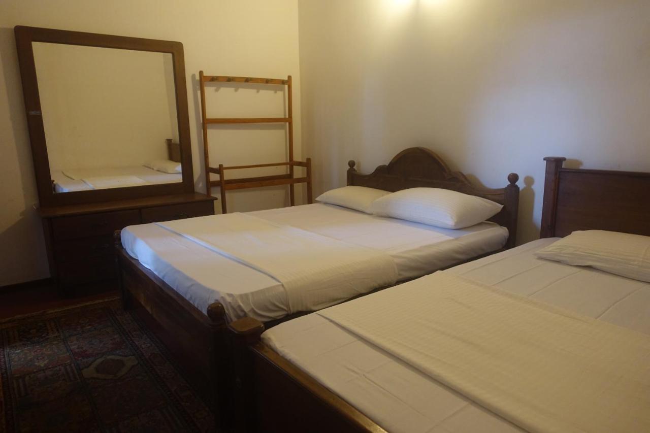 Wh Beach Resort Weligama Eksteriør billede