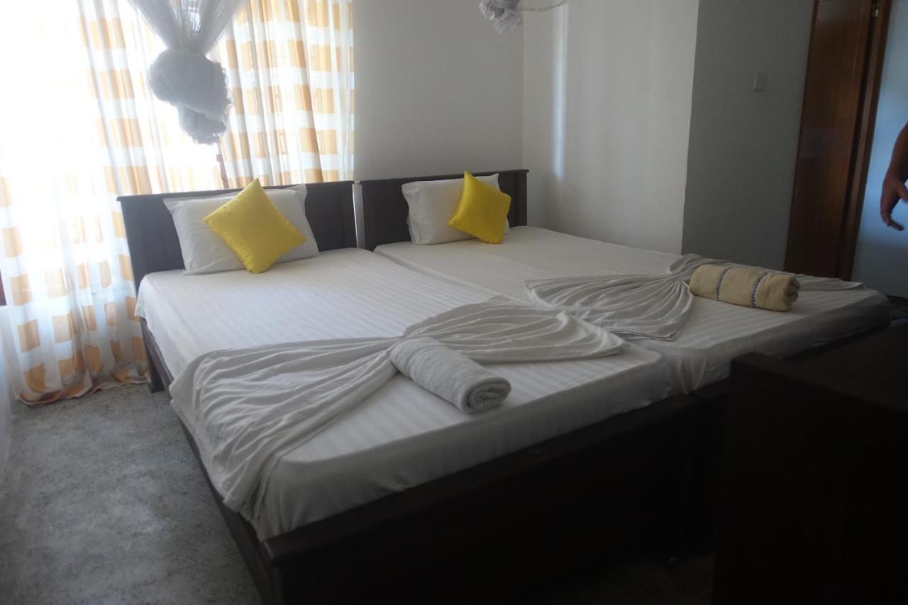 Wh Beach Resort Weligama Eksteriør billede
